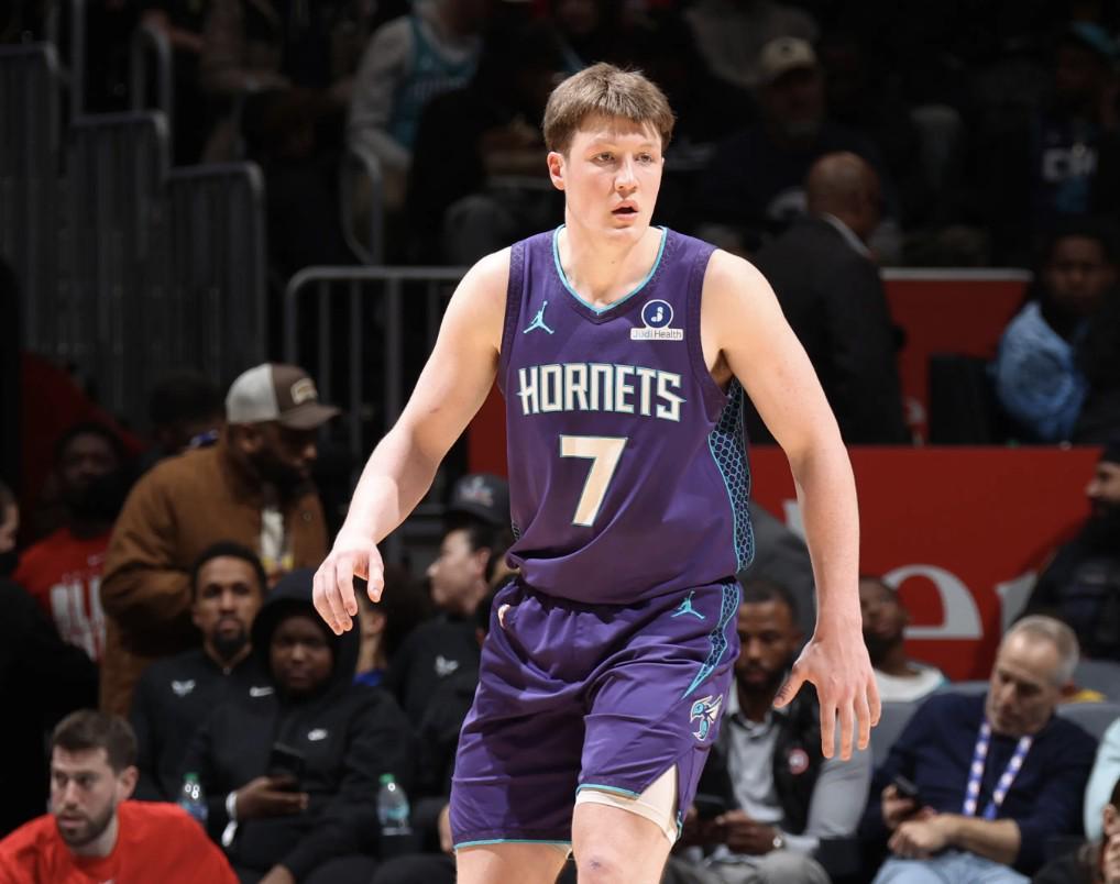 九游娱乐官方网站登录-NBA新一期新秀榜：克努佩尔反超弗拉格登顶榜首，埃奇库姆第三